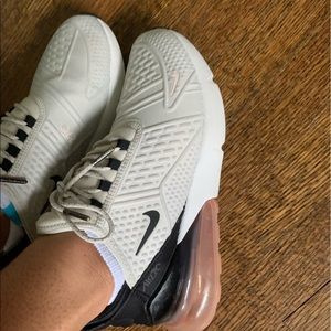 AIR MAX 270’s